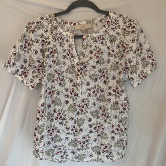Ann Taylor Loft Blouse excellent condition XS - Picture 2 of 5